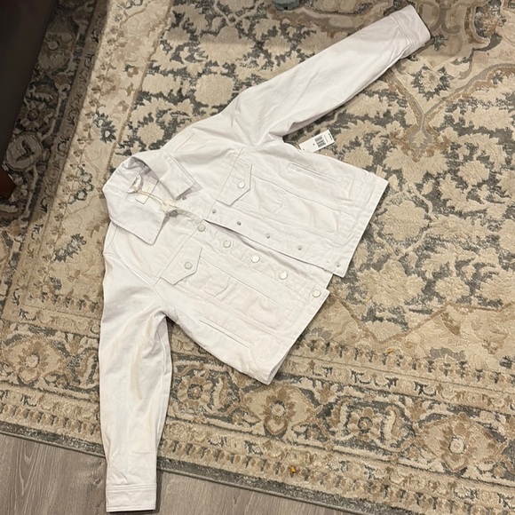 Blank NYC Jackets & Blazers - NWT BLANKNYC white denim “Fringe Jacket”